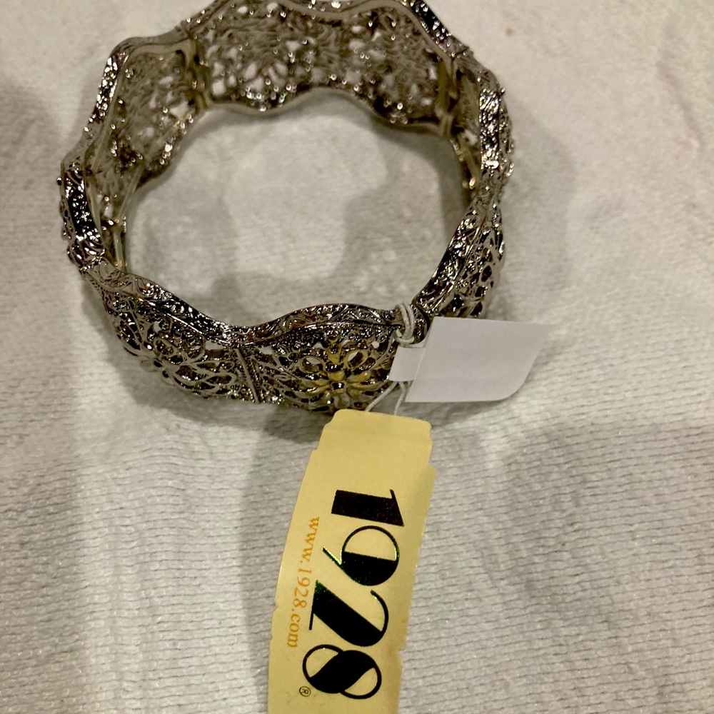 1928 Filigree style bracelet